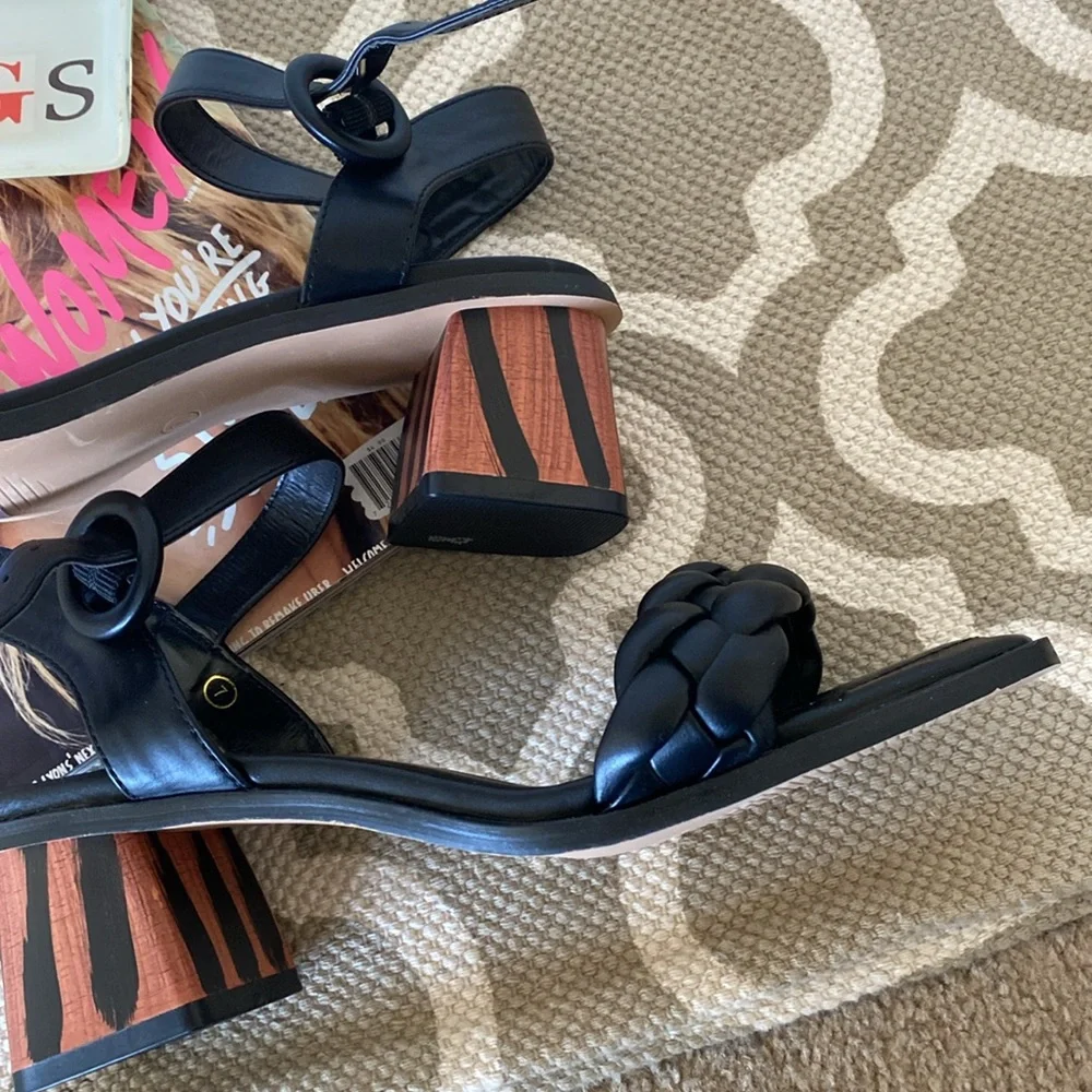 “Coutgo” black sandals; size 7; NWOT - Picture 3 of 6